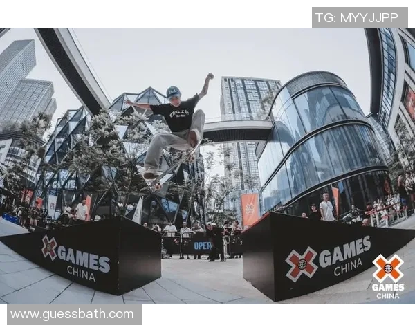 重庆滑板队的整体压制揭秘与滑板文化的深度探索 重庆滑板队的整体压制揭秘与滑板文化的深度探索