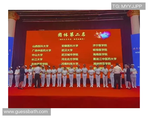 重庆羽毛球队灵活性探讨:提升竞技水平与战术应变能力的关键因素 重庆羽毛球队灵活性探讨:提升竞技水平与战术应变能力的关键因素