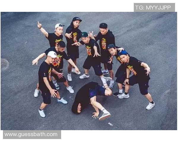 全国街舞大赛点评聚焦上海攀岩队的舞蹈意识与团队协作表现分析 全国街舞大赛点评聚焦上海攀岩队的舞蹈意识与团队协作表现分析